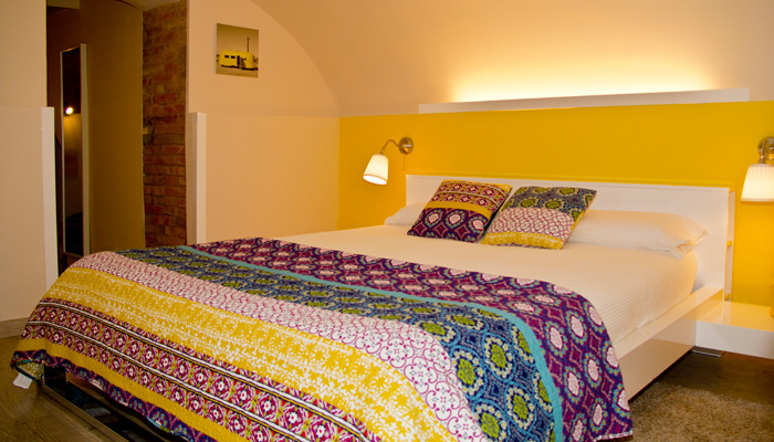 Habitación enclusa - amarillo