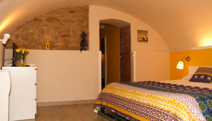 Habitación enclusa - amarillo