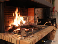 Fotos de las zonas comunes de Cal Sabater d'Ordis, comedor, cocina, entrada, sala de juegos