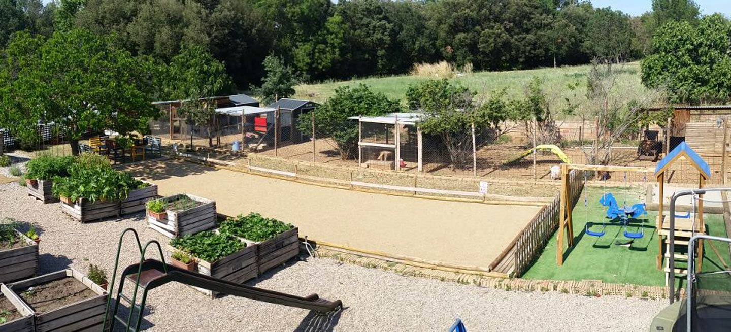 Jardí, hort, pista petanca